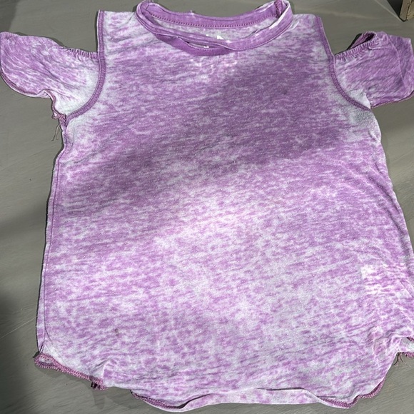 Chaser Cold Shoulder Kids Size 4 purple distressed top - Picture 2 of 5